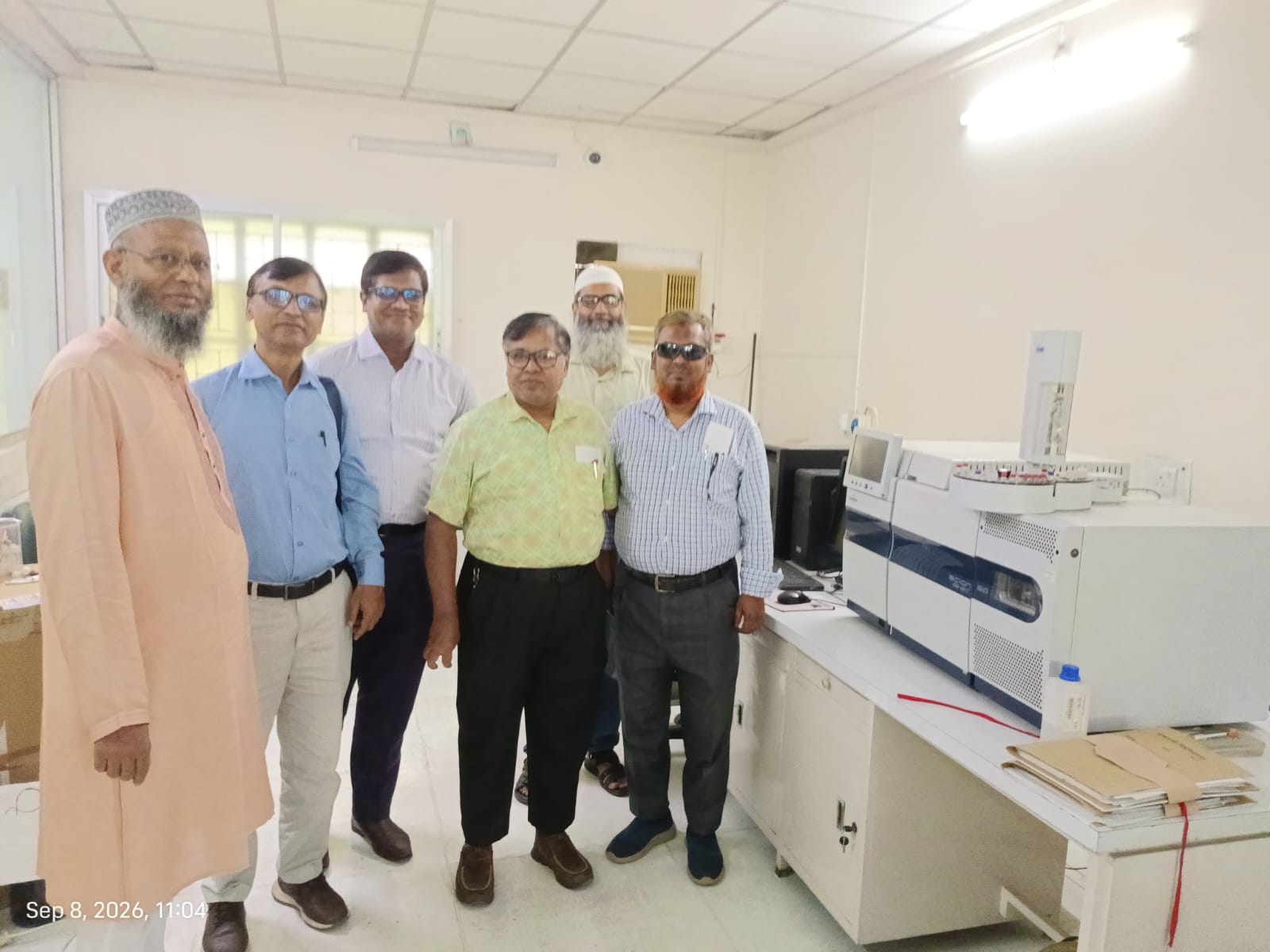 Teachers from JnU along with the director and the engineers of CSLab with the GC-MS